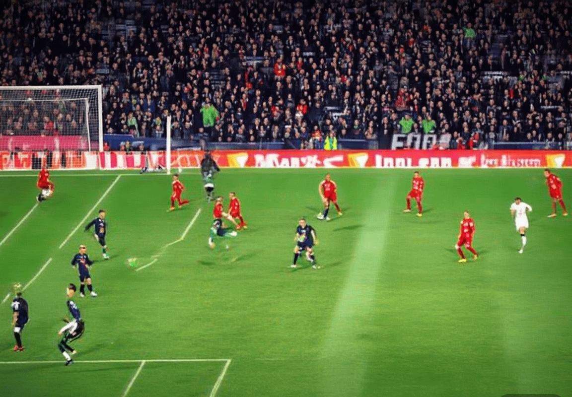 欧冠巅峰对决：巴萨VS利物浦，心理素质决定胜负(图2)