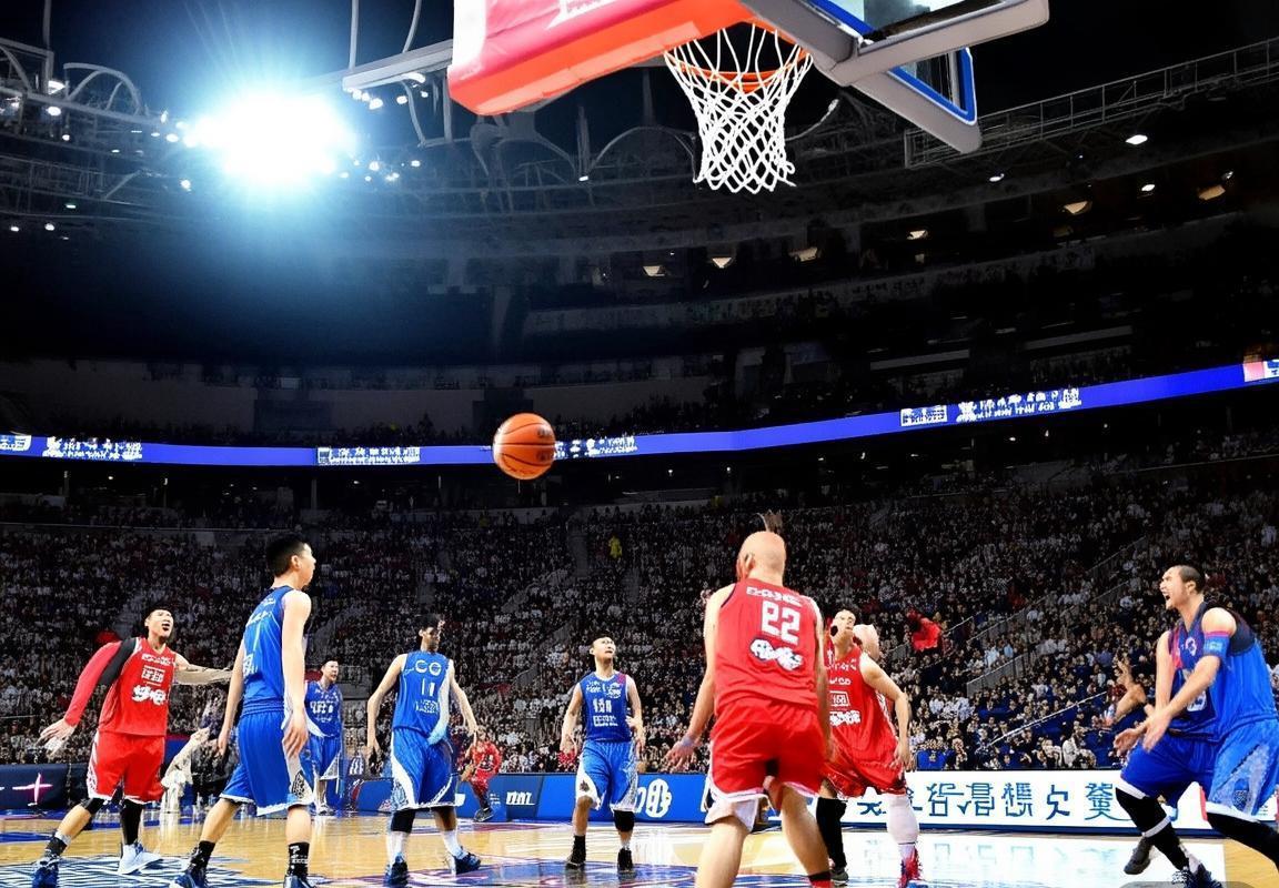 2018年CBA福建对浙江巅峰对决：精彩瞬间与战术分析